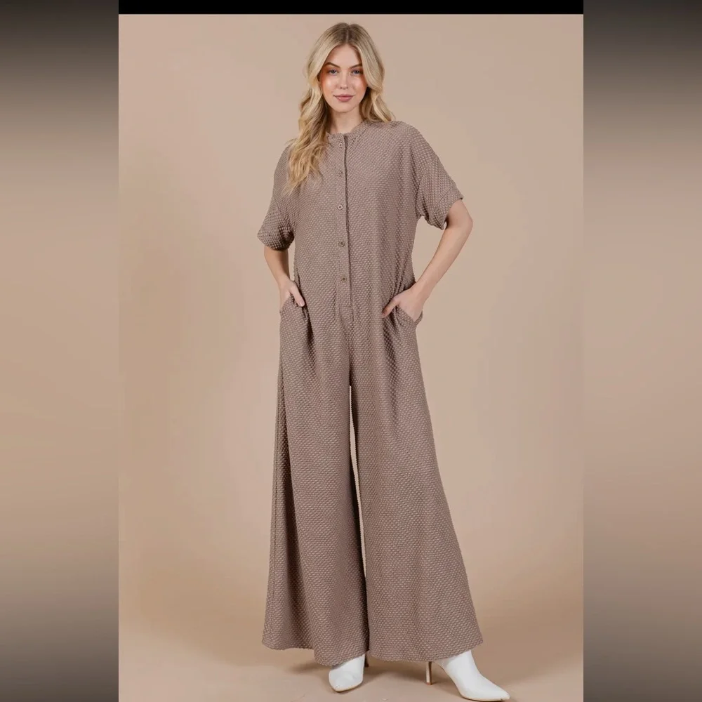 Fabulous Oversize Button Up Jumpsuit - Picture 4 of 7